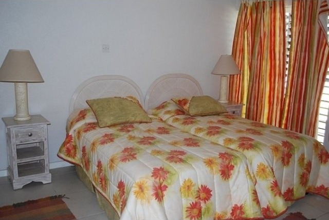 2 bedroom Property For Sale: Banyan.. - 2
