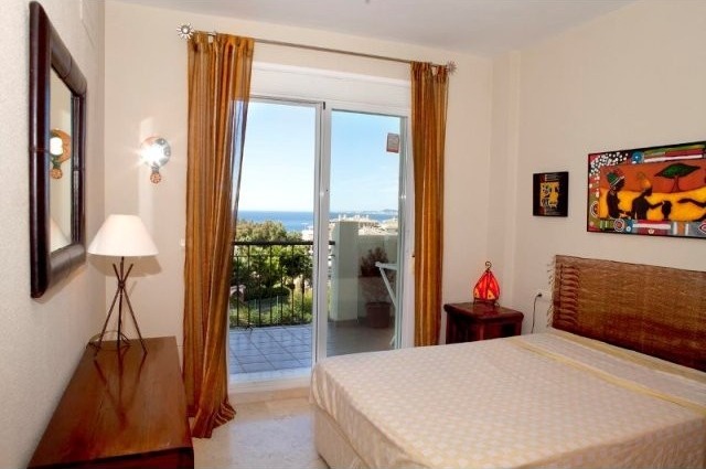 2 Bed Apartment for sale in Benalmadena.. - 2