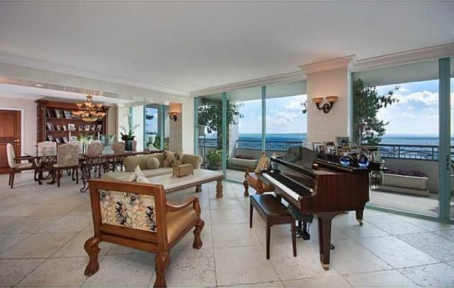 3 bedroom Flat For Sale: 3400 SW 27 AV.. - 2