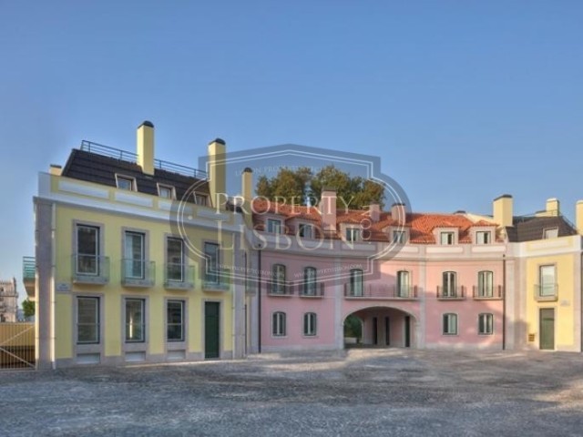 T3 Lisbon Apartment with Amazing River..