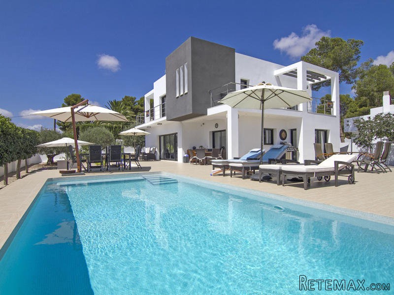 3 Bedrooms - Villa - Alicante - For Sale