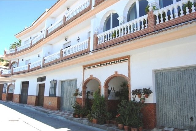 Town House for Sale in Canillas De..