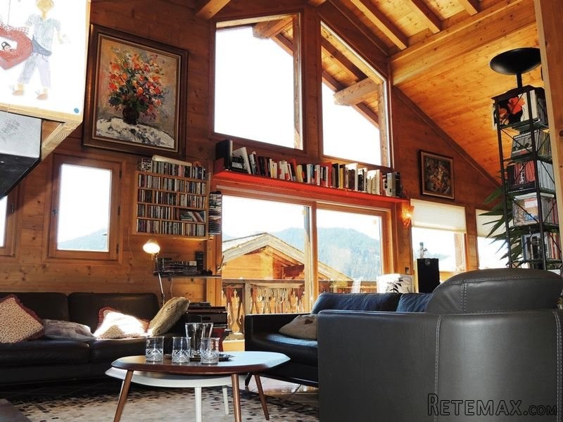 4 Bedroom Chalet, Les Gets - 2
