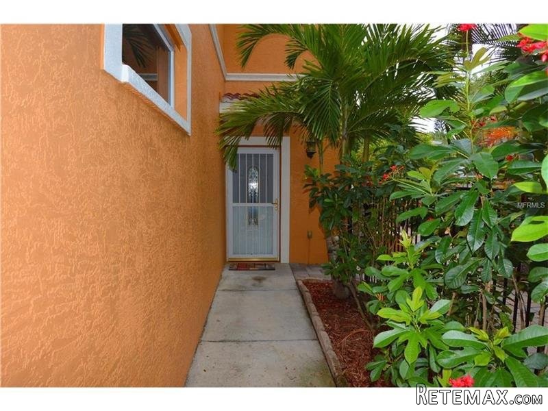 3 bedroom Town House For Sale: 501.. - 2