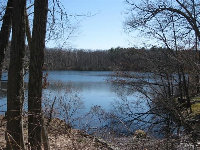 Land For Sale: Waccabuc, New York