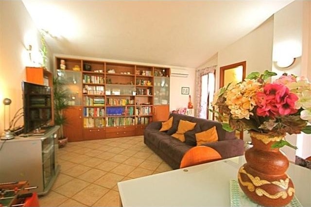 2 Bedrooms - Apartment - For Sale