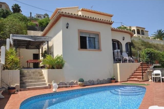 3 Bedrooms - Villa - Alicante - For Sale