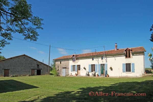 St Coutant (79) For Sale - Exclusive..