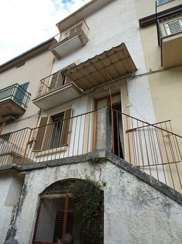 Fabulous townhouse with beautiful.. - 2