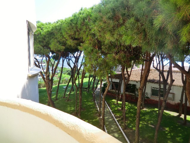 1 Bed Apartment for sale in Calahonda