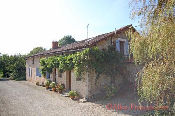 Vautebis (79) For sale - Farmhouse with..