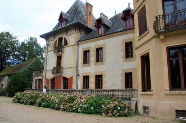 14 bedroom Castle For Sale: 03290.. - 2