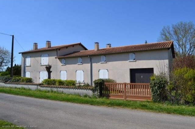 5/6 Bedroom House On Nearly Two Hectares