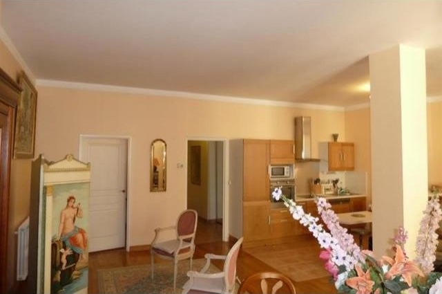 4 bedroom Flat For Sale: 33000 BORDEAUX - 2