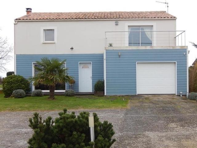 3 bedroom Villa For Sale: 17300.. - 2