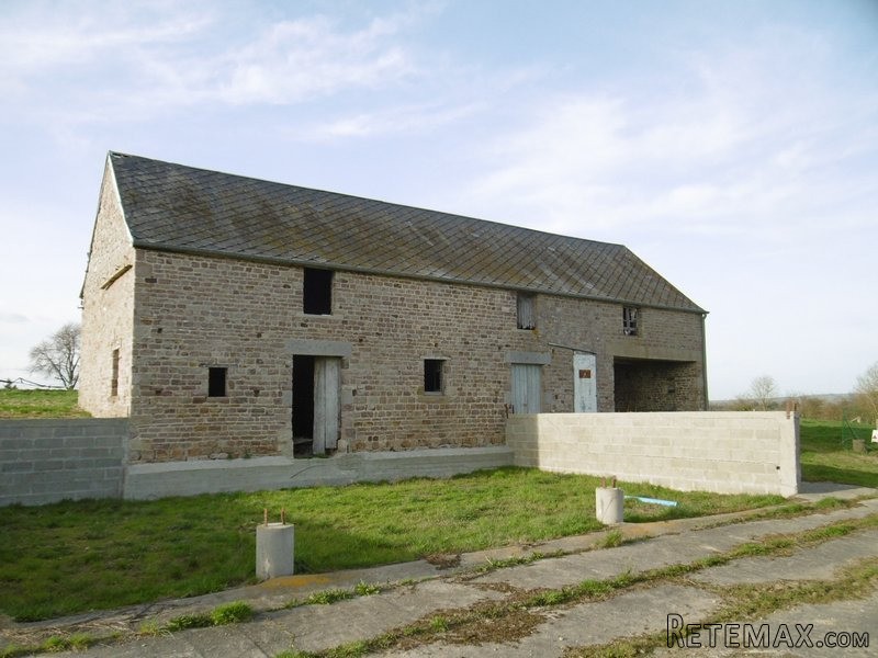 Vast Barn to Renovate, Amazing Open..