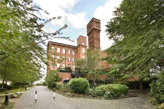 Bow Quarter, E3 - 2