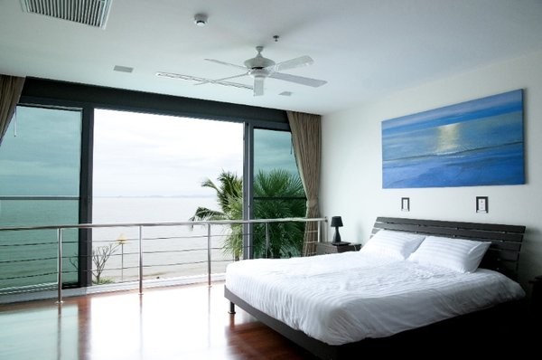 Lavish 2 bedroom 5 star beachfront.. - 2