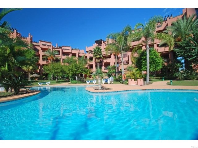 PENTHOUSE FOR SALE LOS MONTEROS