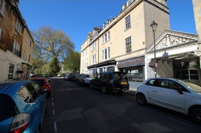 Unfurnished second floor near St James..