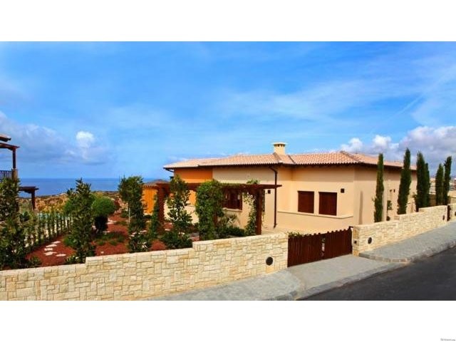 3 Bedroom Apartment, Alexander Heights..