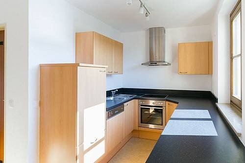 Generous 4-room apartment near to the..
