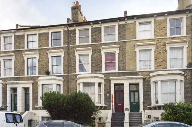 Lauriston Road, E9