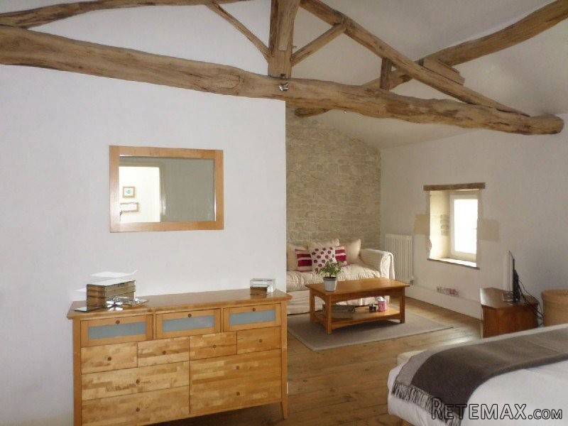 Well Renovated & Modern Stone House.. - 2