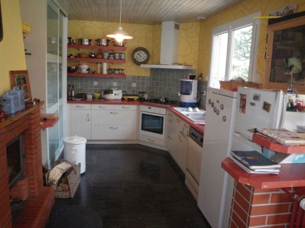 House with Basement and Neat Gardens - 2
