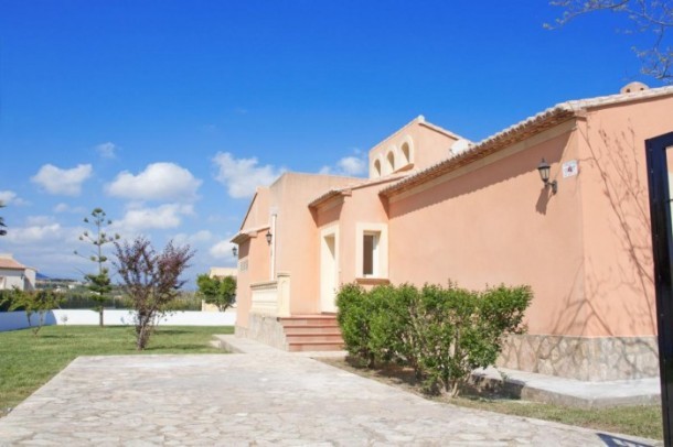 3 Bed 3 Bath Villa Javea * - Javea - 2