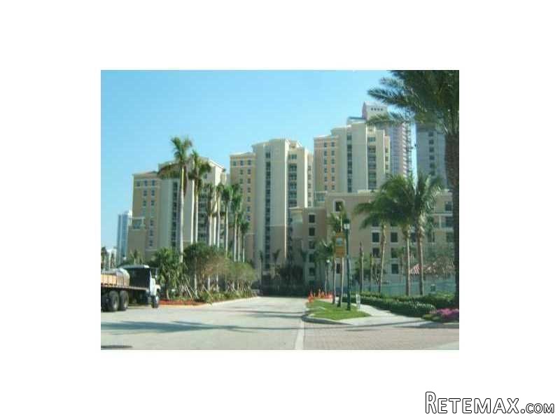 2 bedroom Flat For Sale: 3330 NE 190 ST..