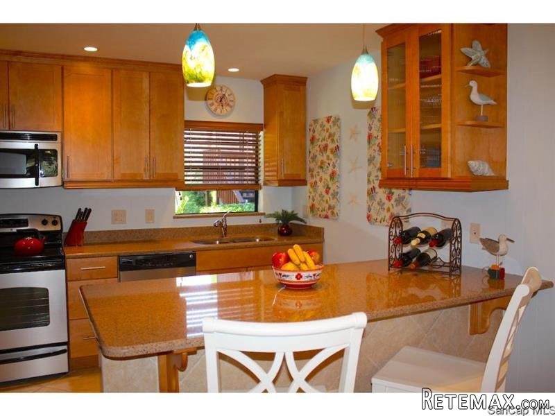 3 bedroom Condominium For Sale:.. - 2