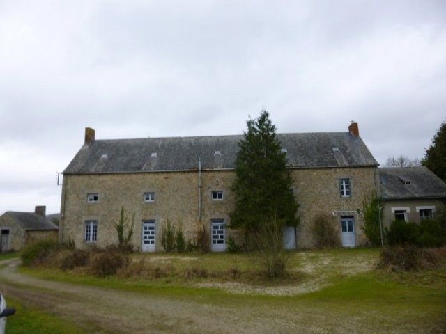 Vente Maison 10 Pieces De 308 M2 53160.. - 2