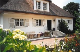 Stunning Quality House in Nice Location - 2