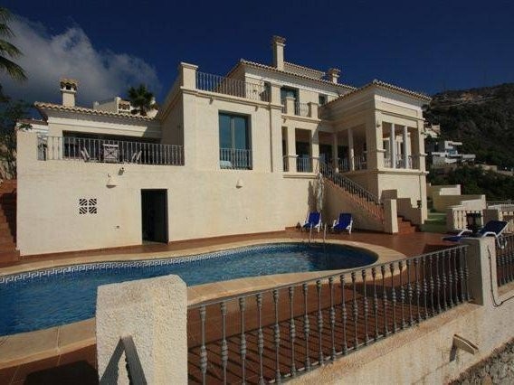 Villa in Altea