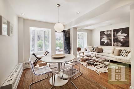 2 bedroom Apartment For Sale: 134 WEST..