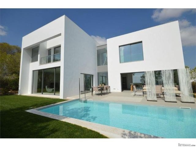 3 bedroom Villa For Sale: Villa..