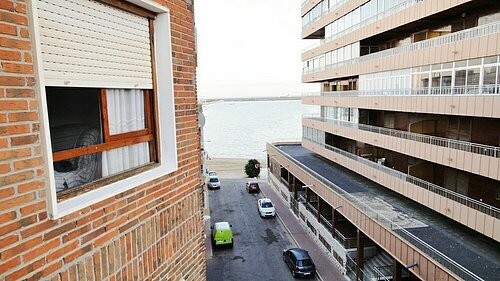 SPACIOUS APARTMENT CLOSE TO BEACH