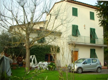 Village/town House - For Sale - West of.. - 2
