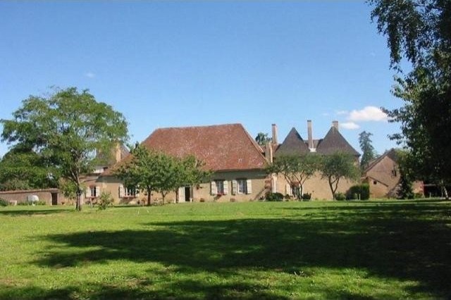 6 bedroom Castle For Sale: 03 ALLIER - 2