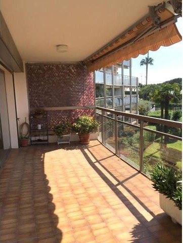 Bright apartment with beautiful sea view - 2