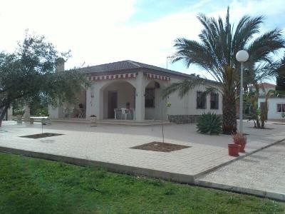 4 Bedrooms - Villa - Alicante - For Sale