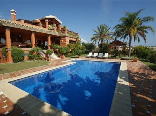 Villa for sale in Los Flamingos..