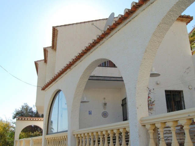 3 Bedroom Villa Walking Distance to a..