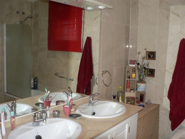 PENTHOUSE FOR SALE IN GUADALMINA - 2