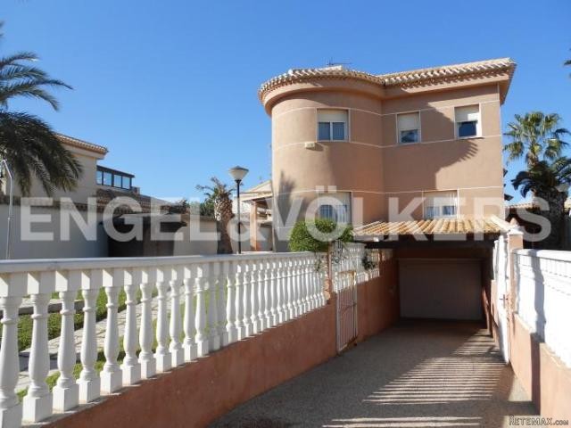 BEAUTIFUL VILLA WITH POOL.NEAR ZENIA.. - 2