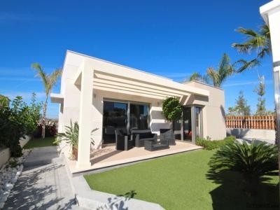 3 Bedrooms - Villa - Alicante - For Sale