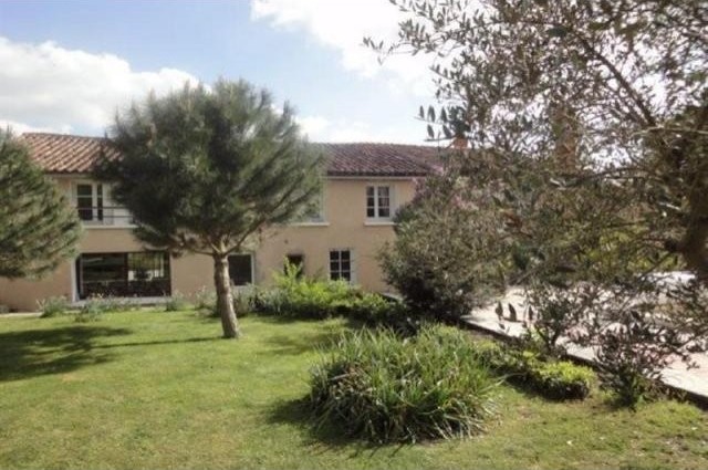 7 bedroom Village House For Sale: 79200.. - 2