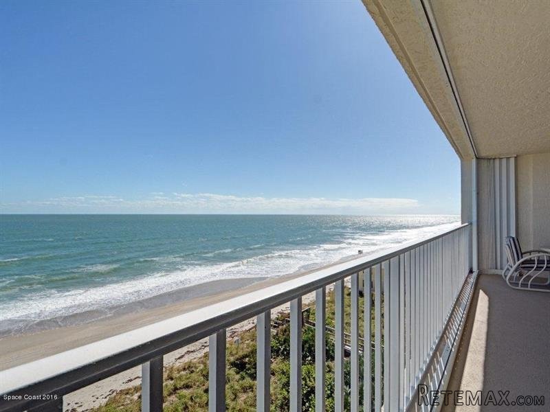 3 bedroom Flat For Sale: 1405 Highway..