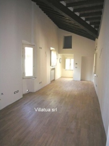 Apartment - For Sale - Lucca centre &.. - 2